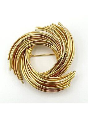 ESTATE vintage brooch - gold-tone swirled wire circle pin - classic retro style